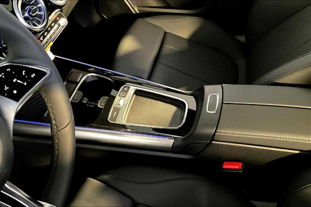 new 2025 Mercedes-Benz GLA 250 car, priced at $47,295