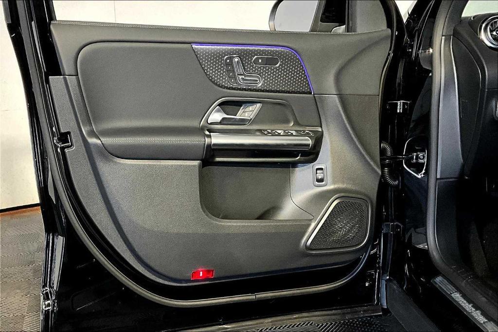 new 2025 Mercedes-Benz GLA 250 car, priced at $47,295