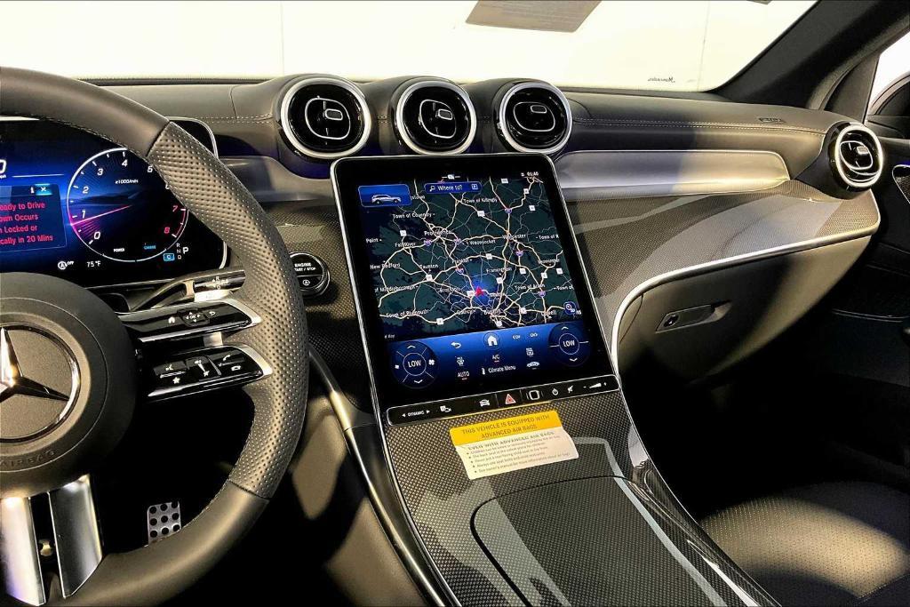 new 2025 Mercedes-Benz GLC 300 car, priced at $61,900
