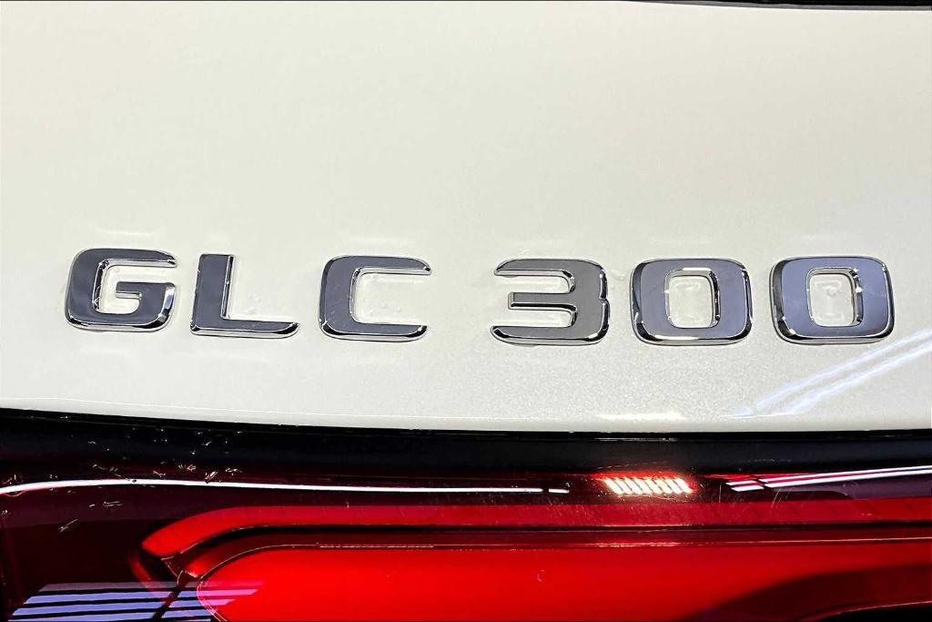 new 2025 Mercedes-Benz GLC 300 car, priced at $65,825