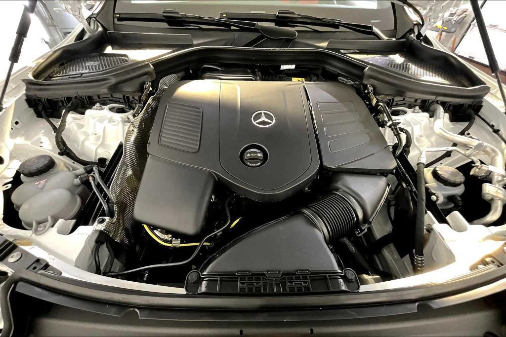 new 2025 Mercedes-Benz GLC 300 car, priced at $65,825