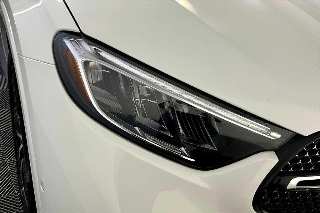 new 2026 Mercedes-Benz GLC 300 car, priced at $58,685