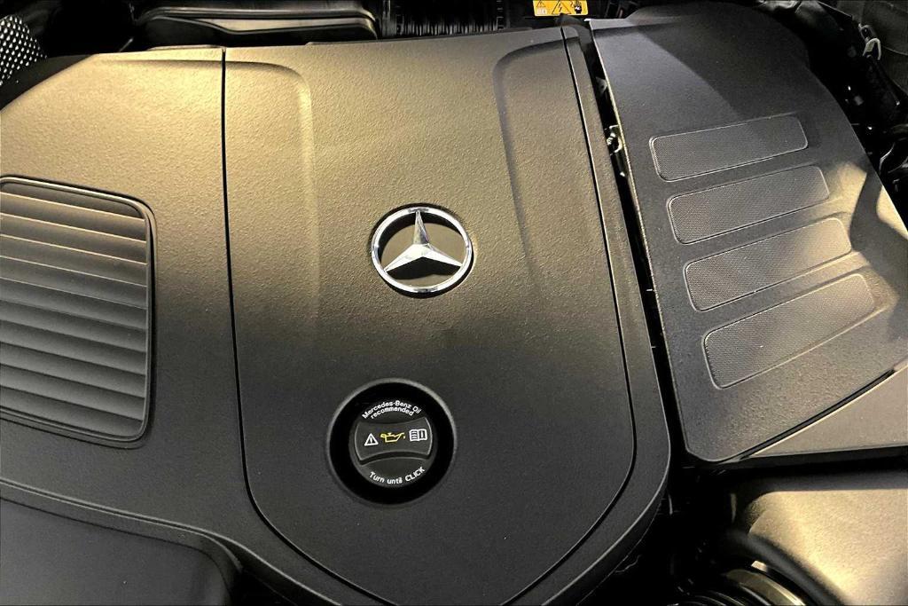 new 2025 Mercedes-Benz GLC 300 car, priced at $62,810