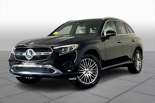 new 2024 Mercedes-Benz GLC 300 car, priced at $53,415