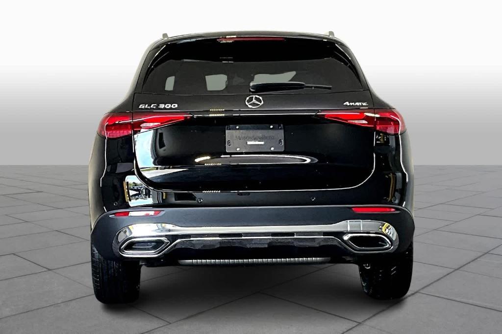 new 2024 Mercedes-Benz GLC 300 car, priced at $53,415