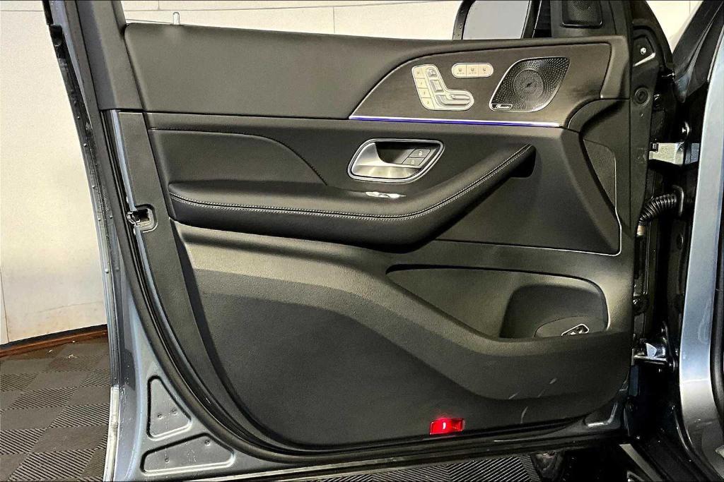 new 2025 Mercedes-Benz GLE 350 car, priced at $72,960