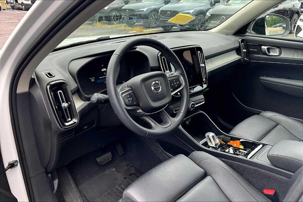 used 2025 Volvo XC40 car, priced at $39,867