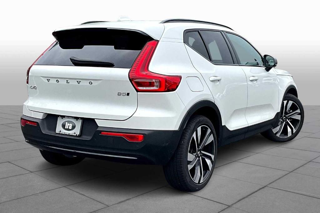 used 2025 Volvo XC40 car, priced at $39,867