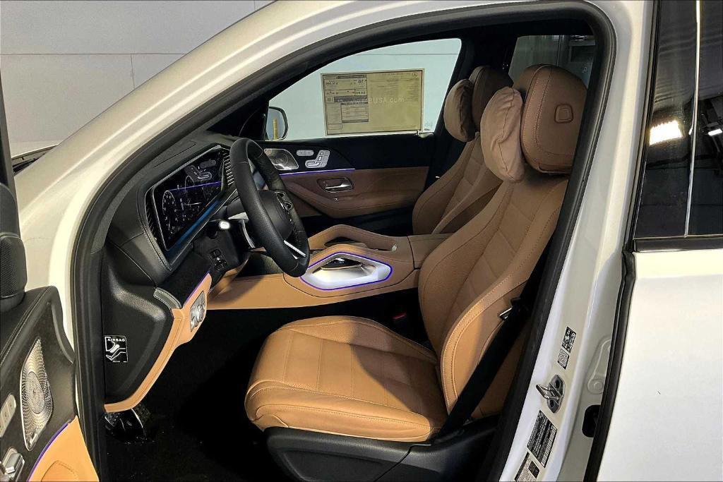 new 2025 Mercedes-Benz GLS 580 car, priced at $124,525