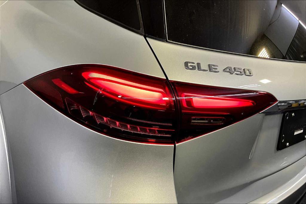 new 2026 Mercedes-Benz GLE 450 car, priced at $84,590