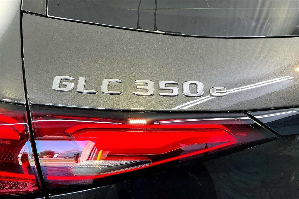 new 2025 Mercedes-Benz GLC 350e car, priced at $72,070