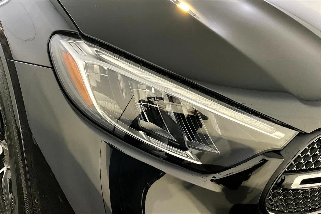 new 2025 Mercedes-Benz GLC 350e car, priced at $71,770