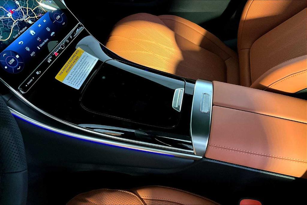new 2025 Mercedes-Benz GLC 300 car, priced at $73,125