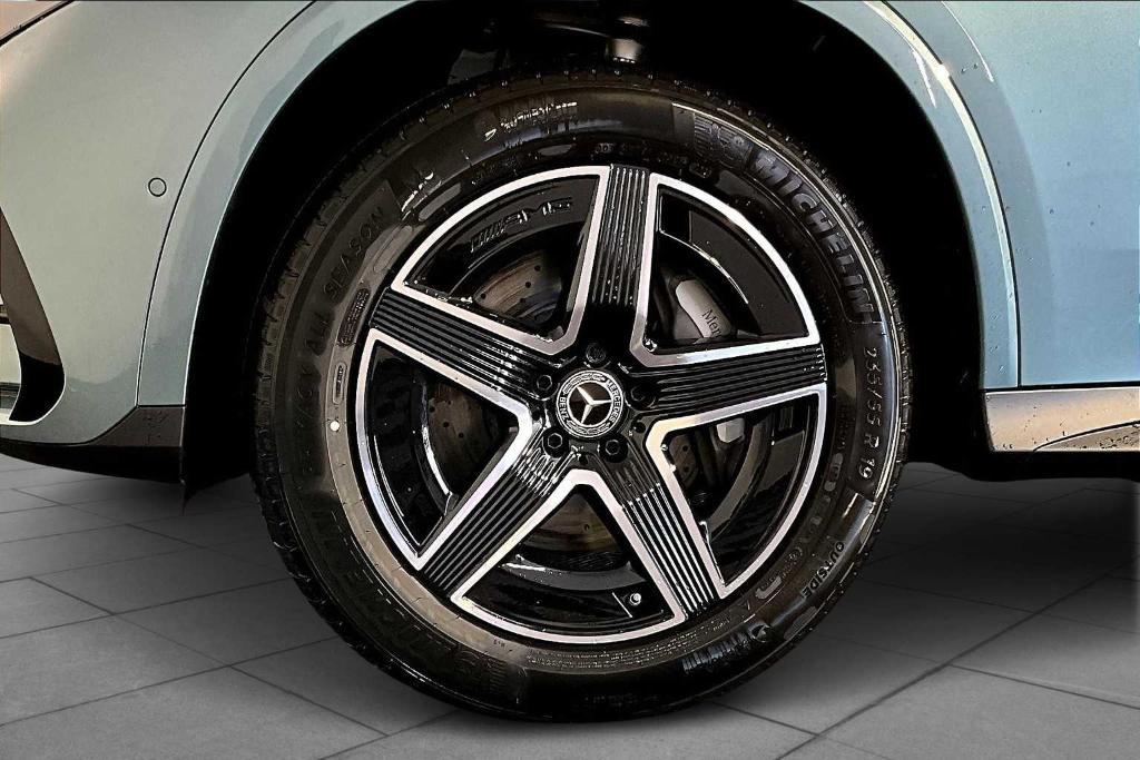 new 2025 Mercedes-Benz GLC 300 car, priced at $73,125