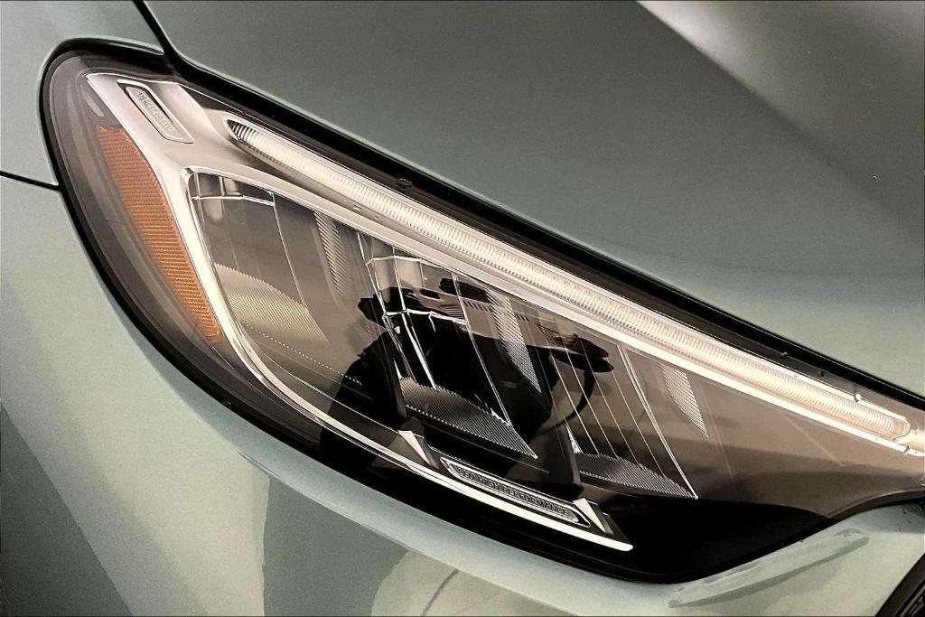 new 2025 Mercedes-Benz GLC 300 car, priced at $73,125