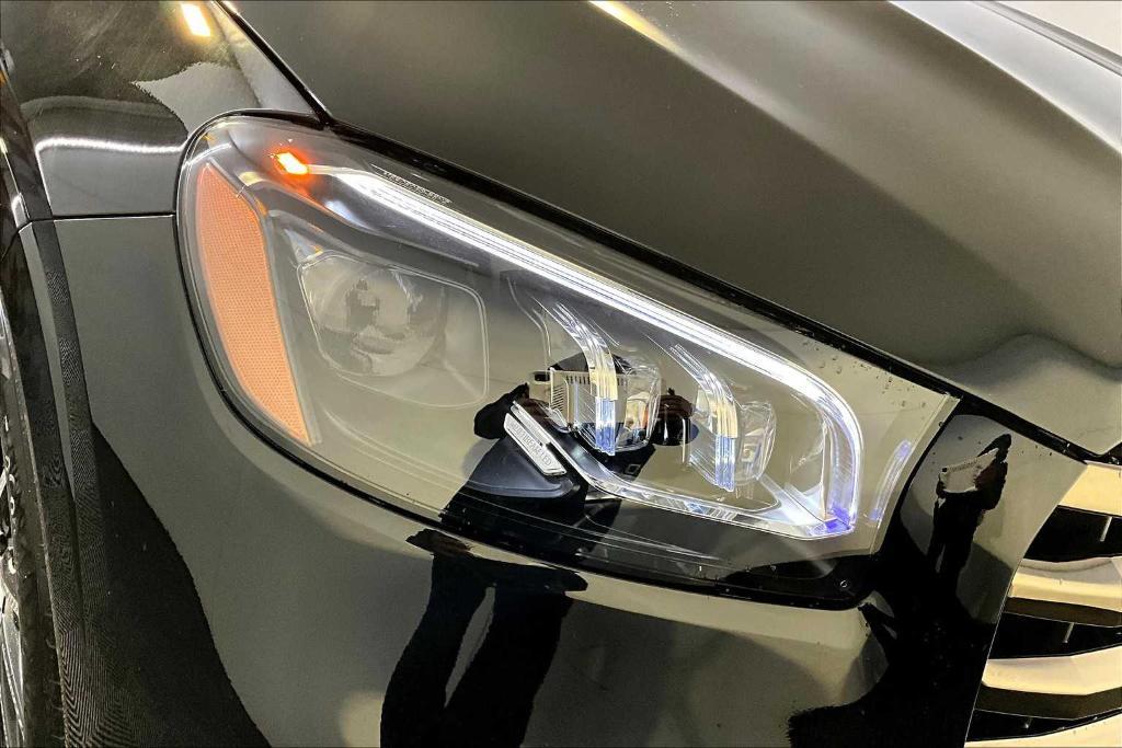 new 2026 Mercedes-Benz GLS 580 car, priced at $125,275