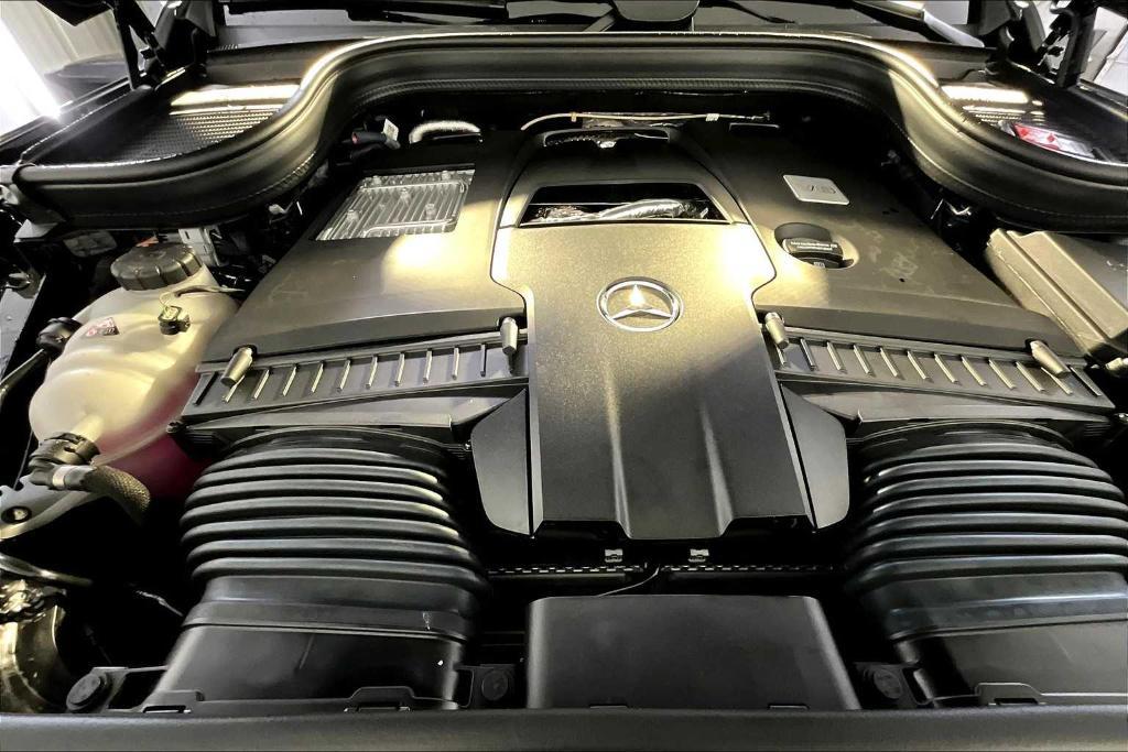 new 2026 Mercedes-Benz GLS 580 car, priced at $125,275