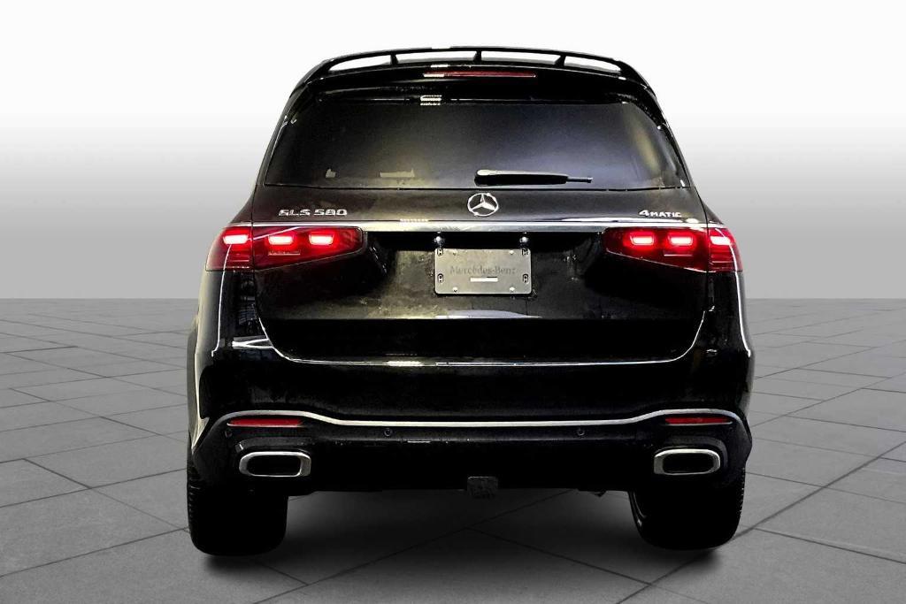 new 2026 Mercedes-Benz GLS 580 car, priced at $125,275