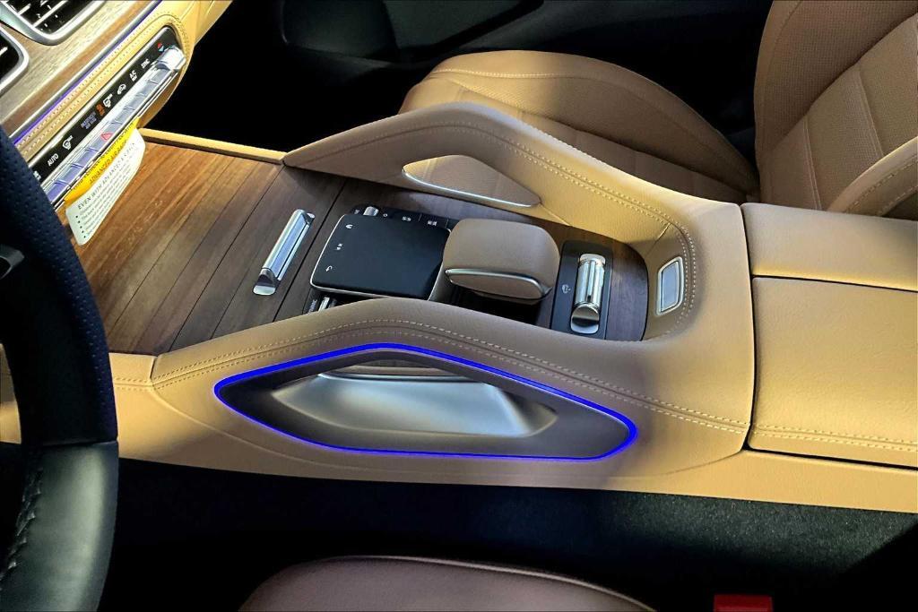 new 2026 Mercedes-Benz GLS 580 car, priced at $125,275