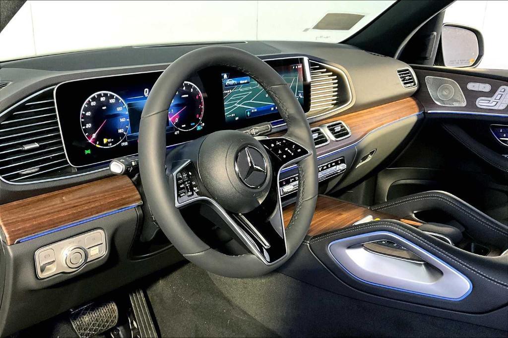 new 2025 Mercedes-Benz GLE 450 car, priced at $85,410