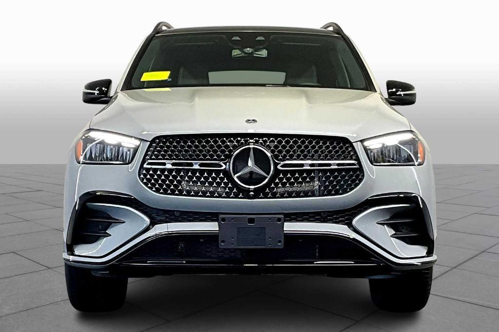 new 2025 Mercedes-Benz GLE 450 car, priced at $85,410