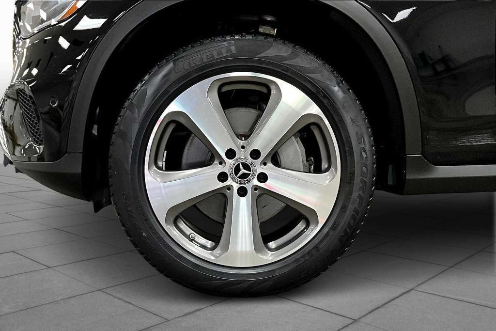 used 2021 Mercedes-Benz GLC 300 car, priced at $31,998