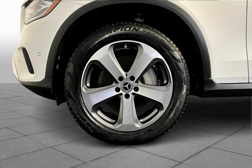 used 2022 Mercedes-Benz GLC 300 car, priced at $37,527