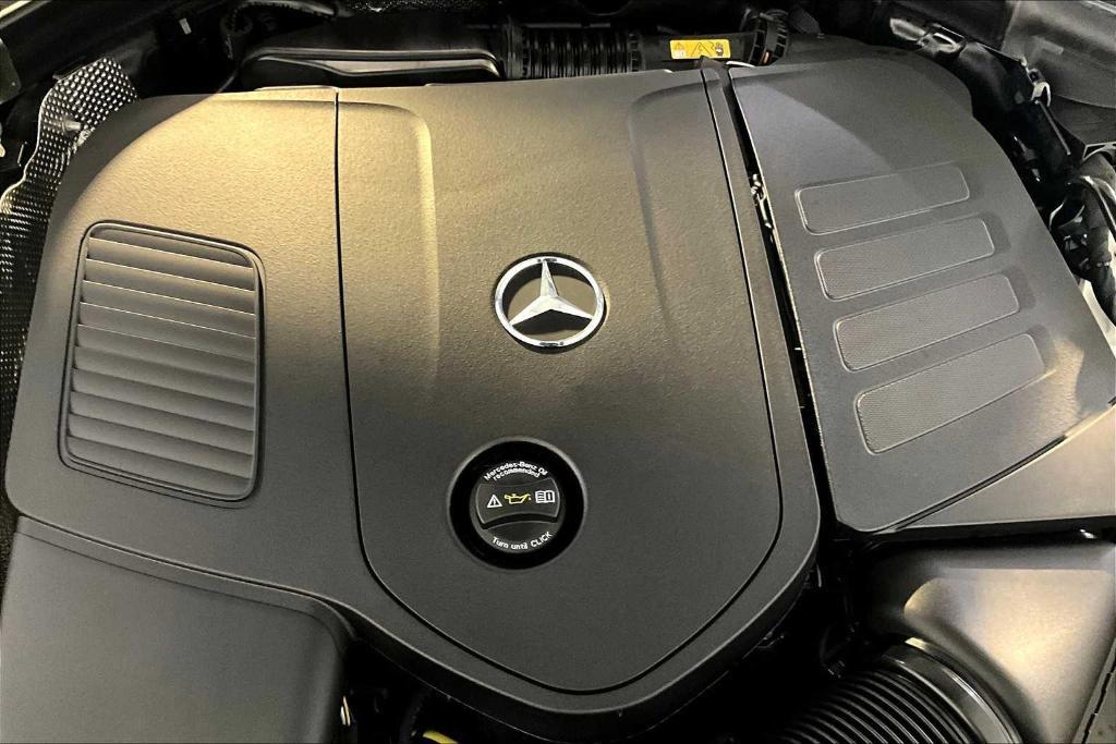 new 2025 Mercedes-Benz GLC 300 car, priced at $62,075