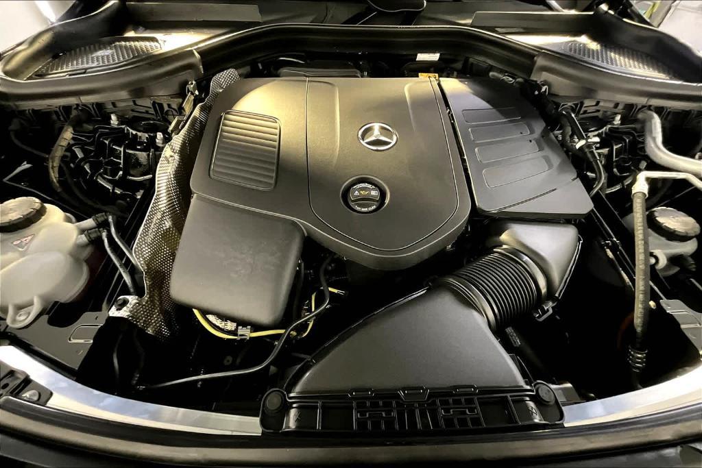 new 2025 Mercedes-Benz GLC 300 car, priced at $67,775