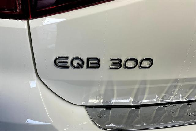 new 2024 Mercedes-Benz EQB 300 car, priced at $61,210