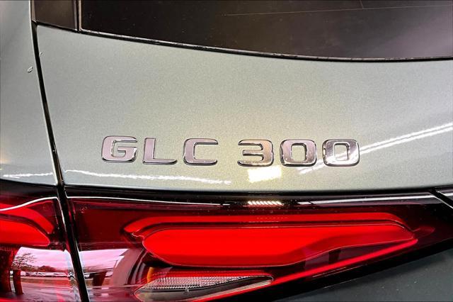 new 2025 Mercedes-Benz GLC 300 car, priced at $61,670