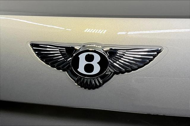 used 2022 Bentley Flying Spur Hybrid car, priced at $179,900