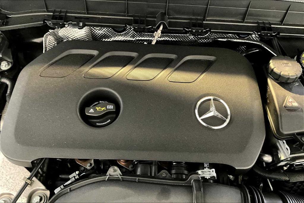 new 2025 Mercedes-Benz GLB 250 car, priced at $56,920