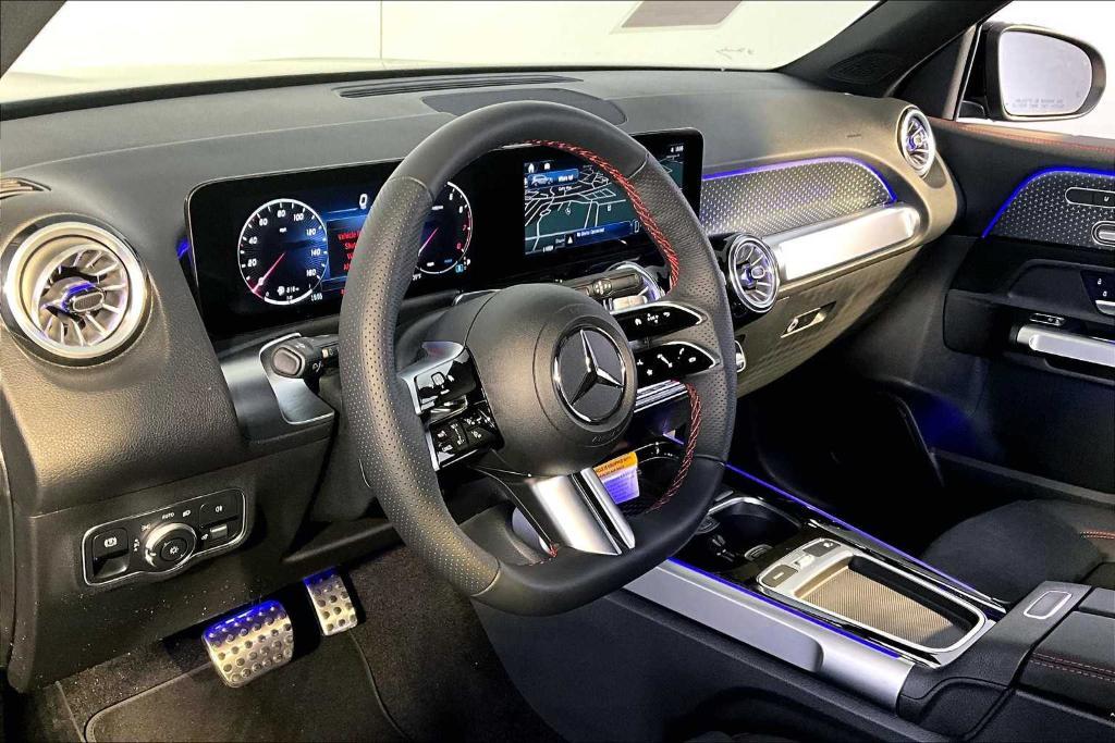new 2025 Mercedes-Benz GLB 250 car, priced at $56,920