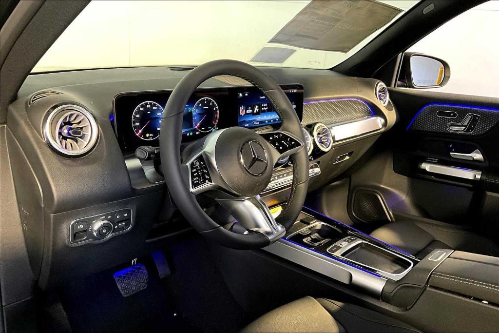 new 2025 Mercedes-Benz GLB 250 car, priced at $51,095