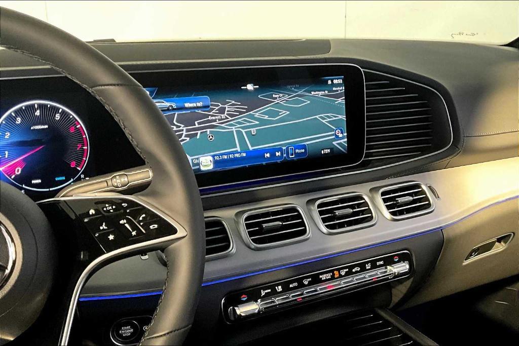 new 2025 Mercedes-Benz GLE 450 car, priced at $81,970