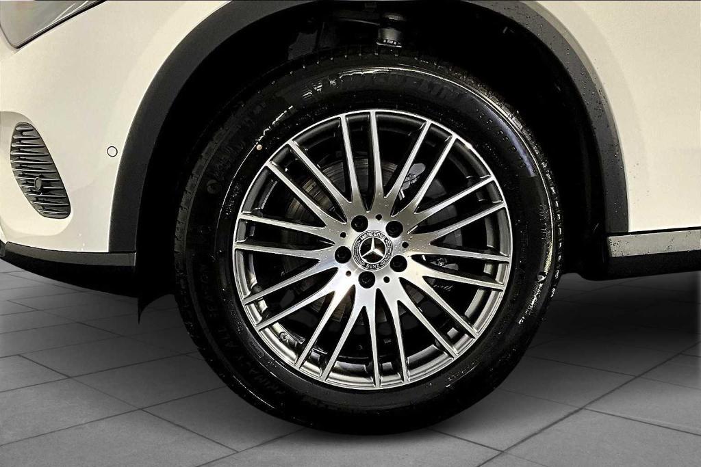 new 2026 Mercedes-Benz GLC 300 car, priced at $56,935