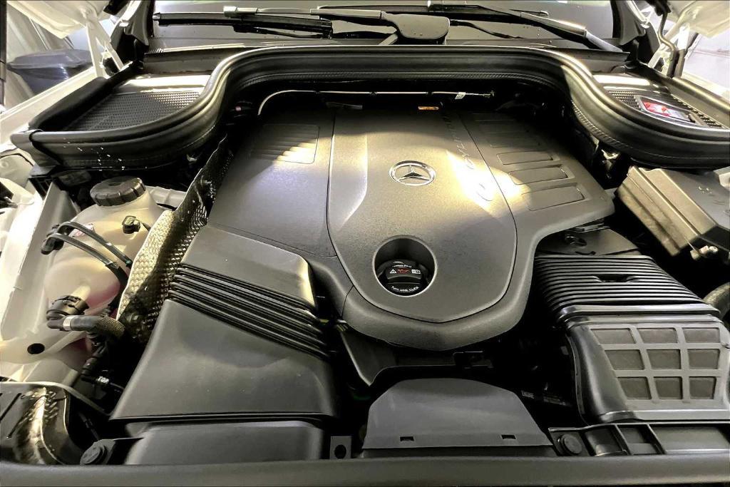 new 2026 Mercedes-Benz GLS 450 car, priced at $100,715