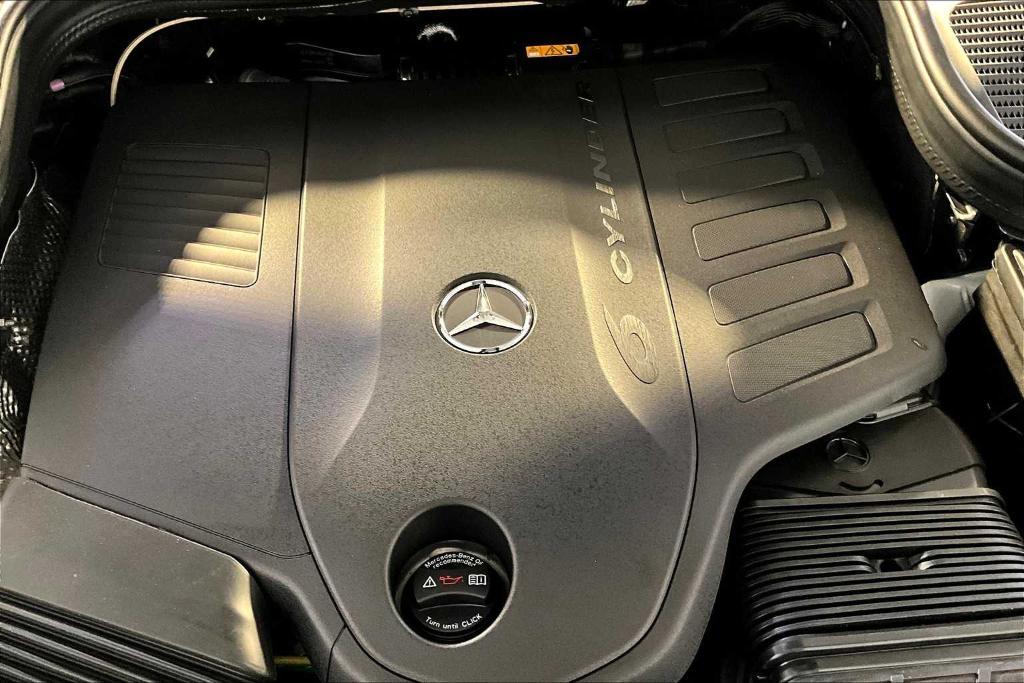 new 2026 Mercedes-Benz GLS 450 car, priced at $100,715