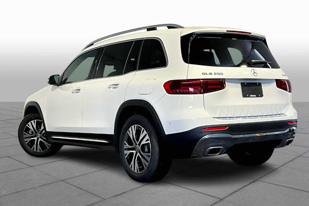 new 2025 Mercedes-Benz GLB 250 car, priced at $52,895