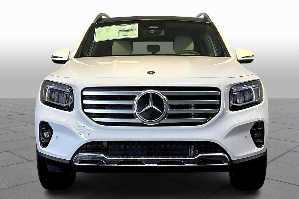 new 2025 Mercedes-Benz GLB 250 car, priced at $52,895