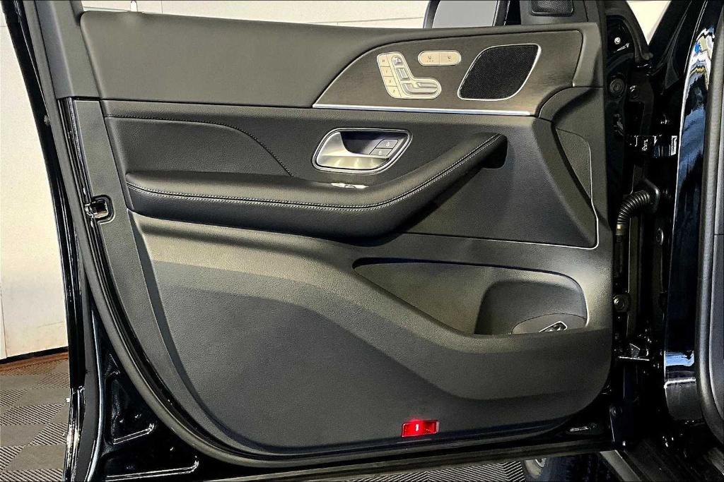 new 2026 Mercedes-Benz GLE 350 car, priced at $68,115