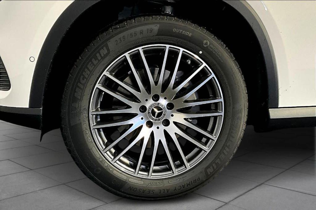 new 2026 Mercedes-Benz GLC 300 car, priced at $54,690