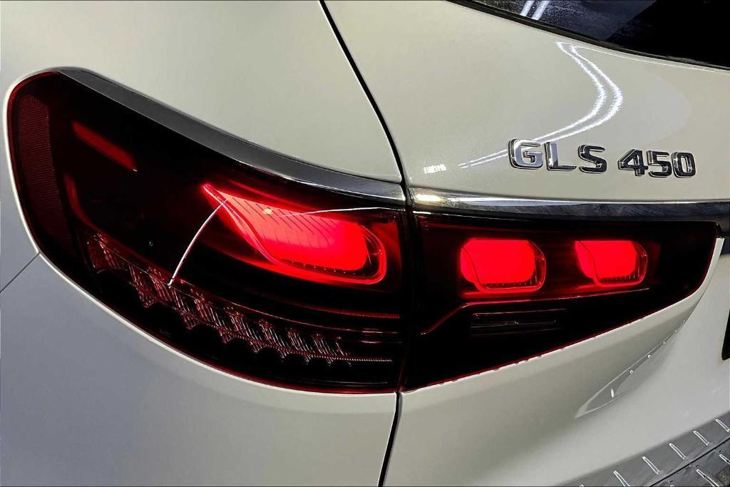 new 2025 Mercedes-Benz GLS 450 car, priced at $102,315