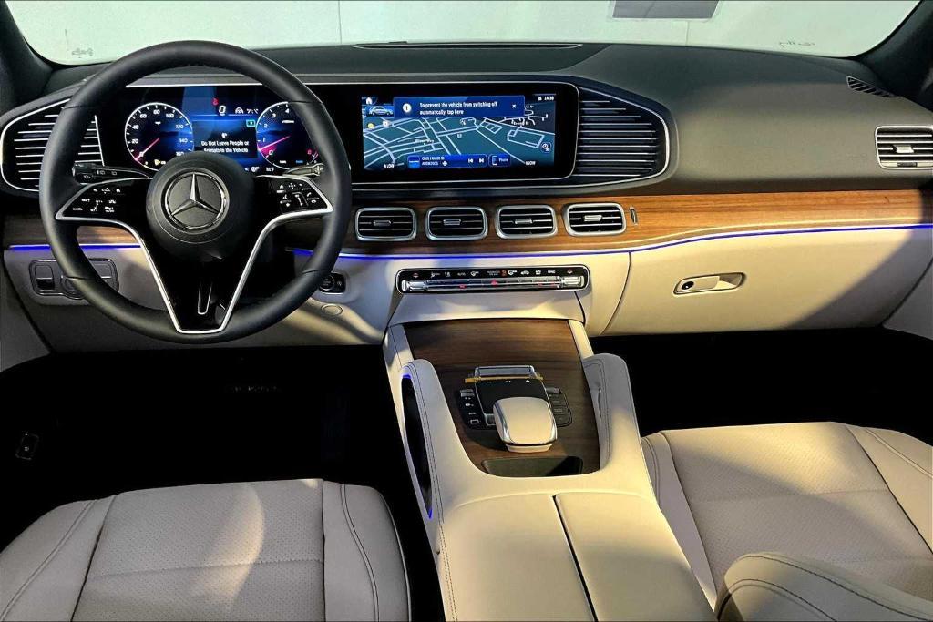 new 2025 Mercedes-Benz GLE 450 car, priced at $84,530