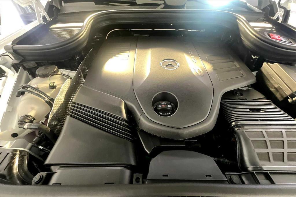 new 2025 Mercedes-Benz GLE 450 car, priced at $84,530