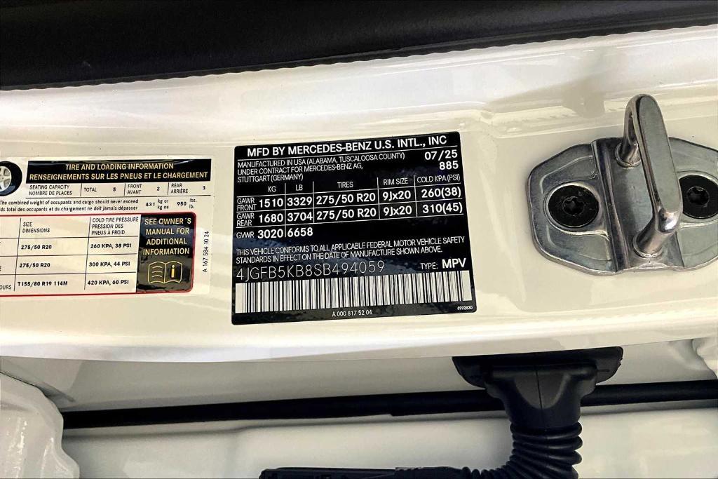 new 2025 Mercedes-Benz GLE 450 car, priced at $84,530