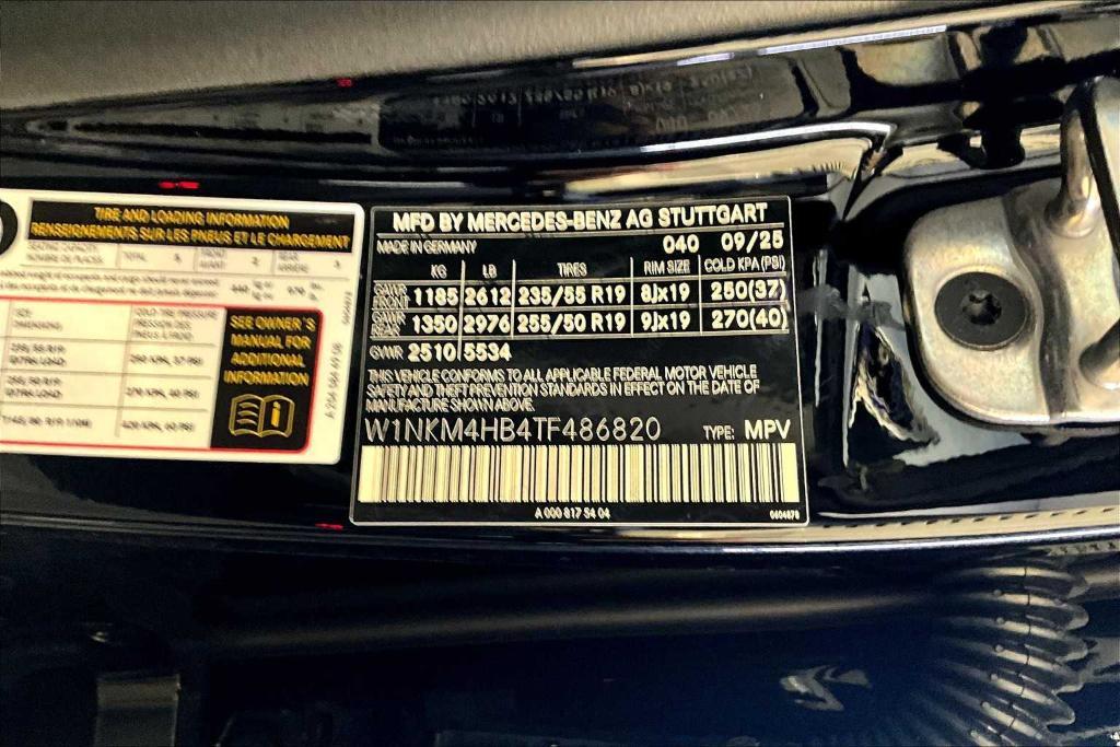 new 2026 Mercedes-Benz GLC 300 car, priced at $61,065