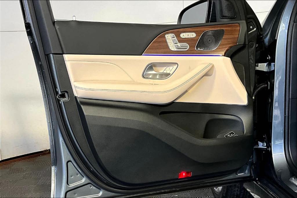 new 2025 Mercedes-Benz GLE 450e car, priced at $80,810