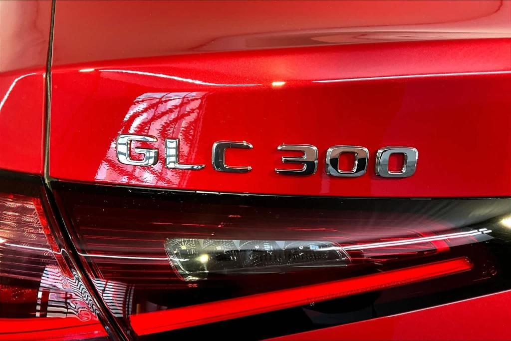 new 2025 Mercedes-Benz GLC 300 car, priced at $68,265